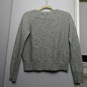Uniqlo Medium Grey Crew Neck Sweater